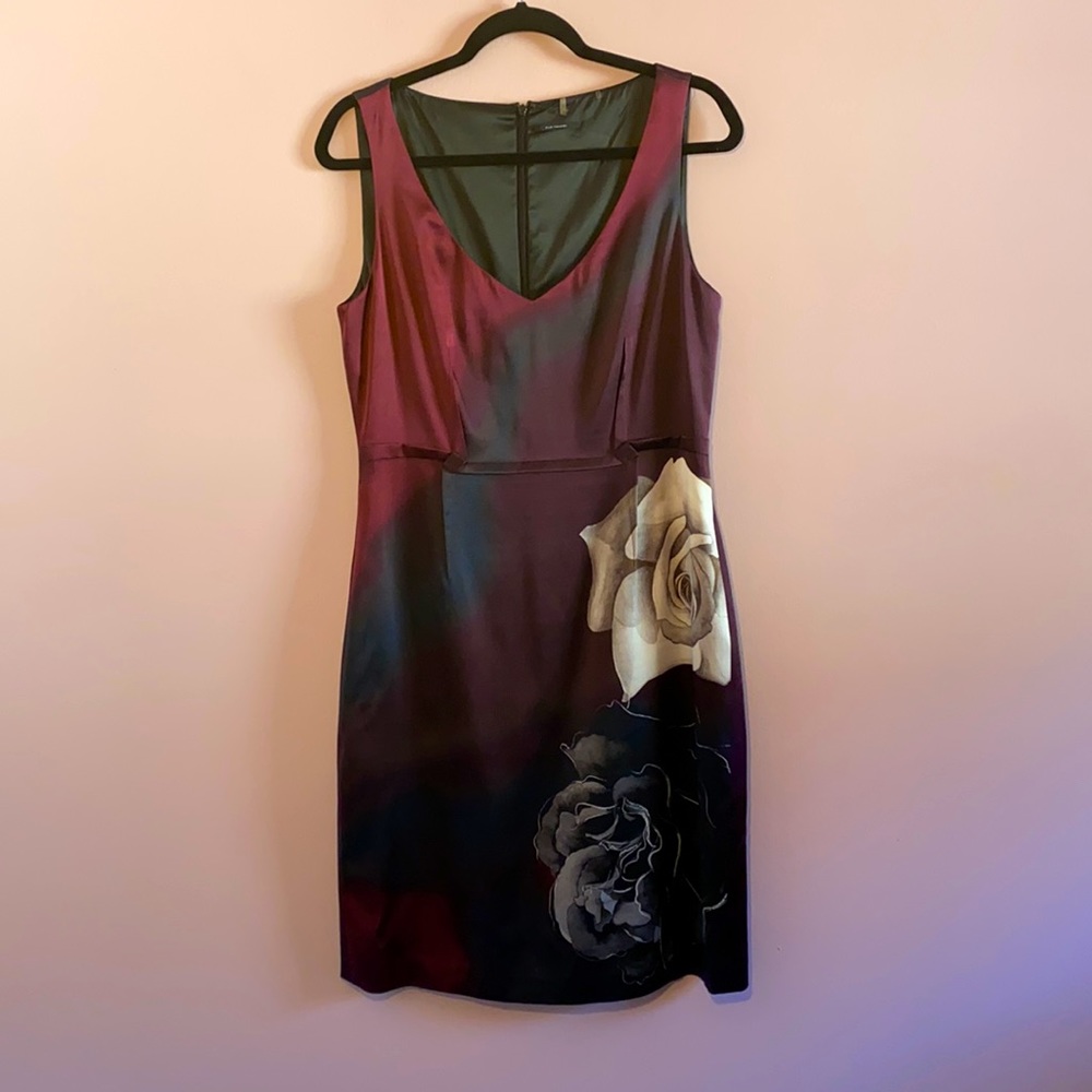 Elie Tahari - Silk ombré midi sheath V-neck floral dress Size 10